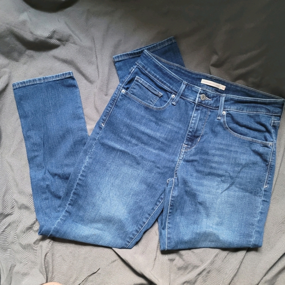 Levi's | Classic Midrise Skinny Jeans 10 W30/L28